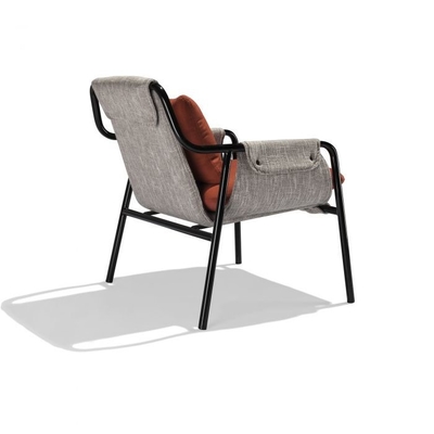 China Cadeira de sala de estar da fibra de vidro de FLETCHER com a pressão preta matte da tela da armação de aço fornecedor