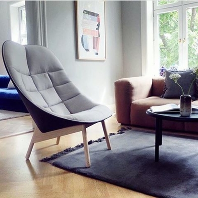 China Cadeira de sala de estar da fibra de vidro de Uchiwa do estilo do lazer para a sala de visitas com base de madeira fornecedor